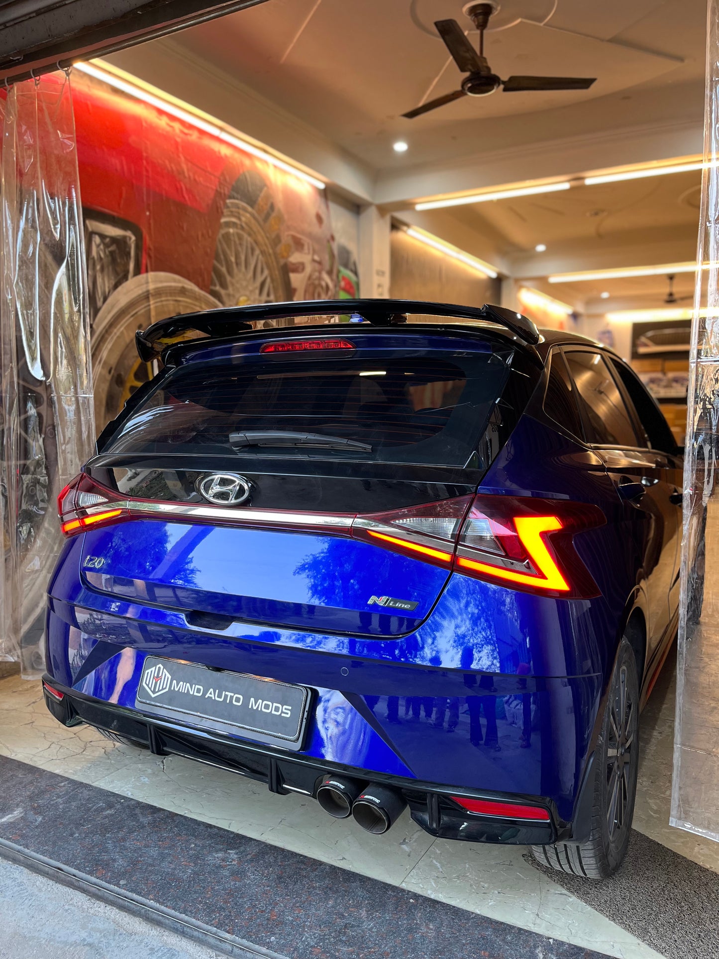 UNIVERSAL SLEEK ABS MONSTER SPOILER