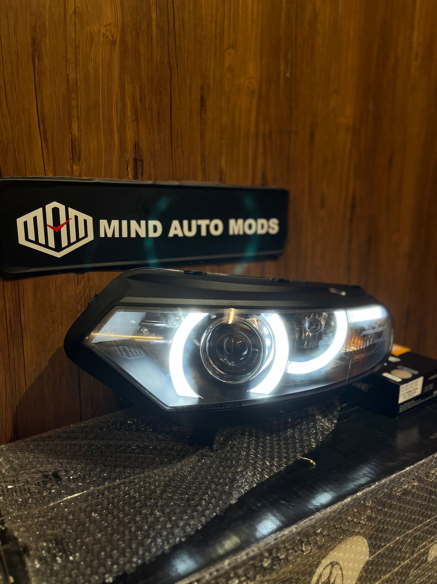 ECOSPORT (2015-18) EVOQUE STYLE HEAD LAMP