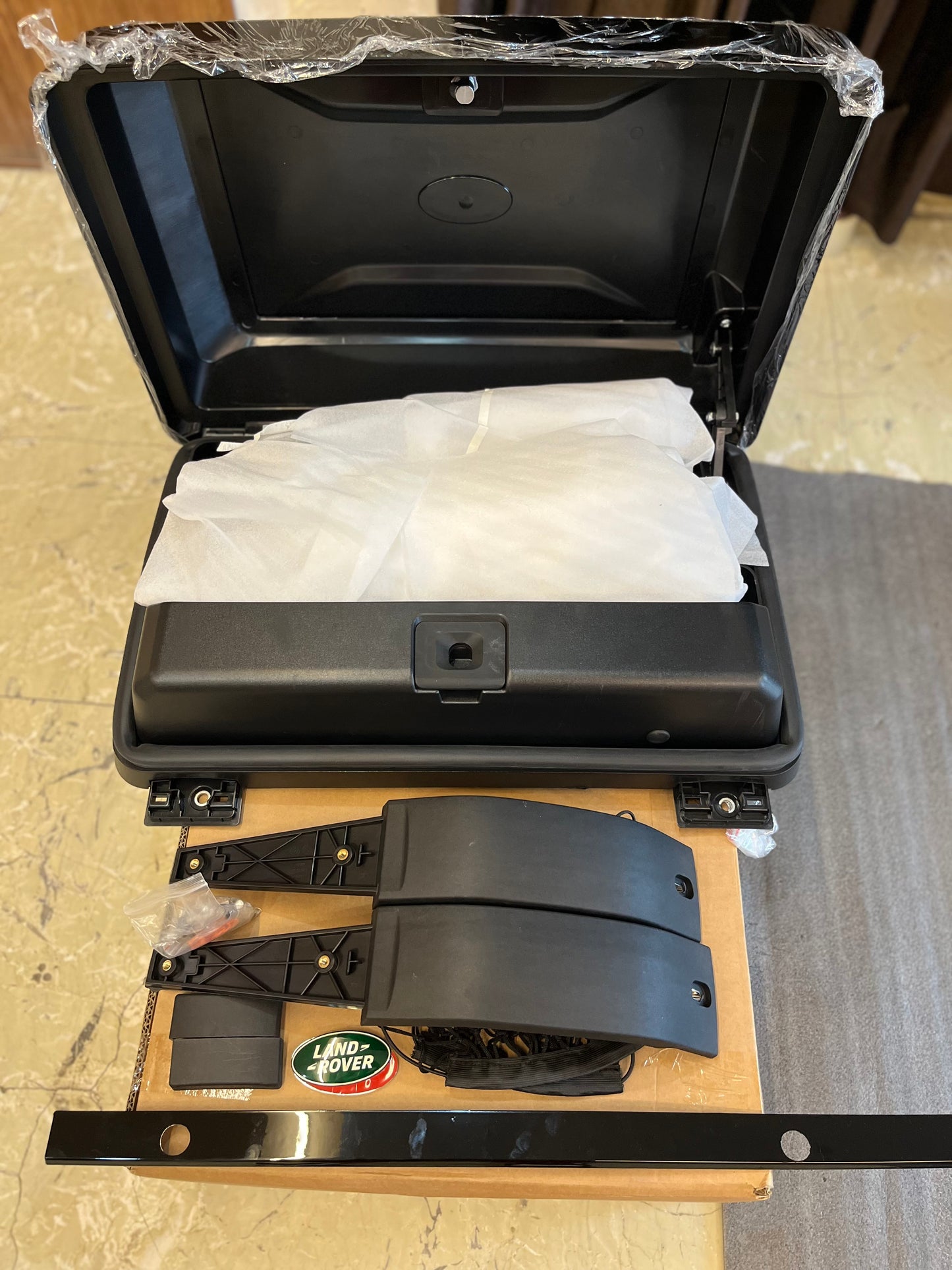 DEFENDER STORAGE BOX