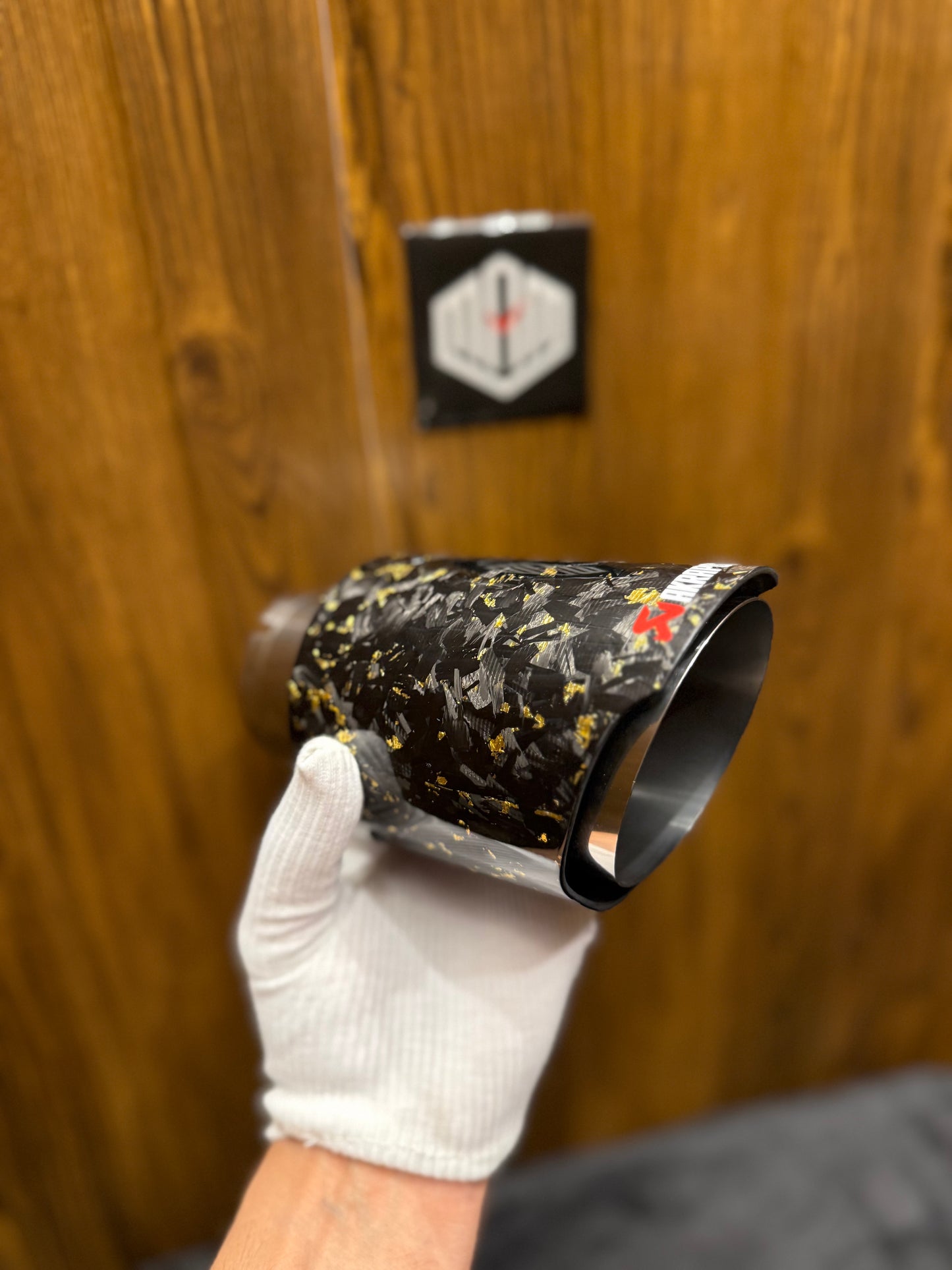 SINGLE EXHAUST TIP (GOLDEN FORGED CARBON FIBER)