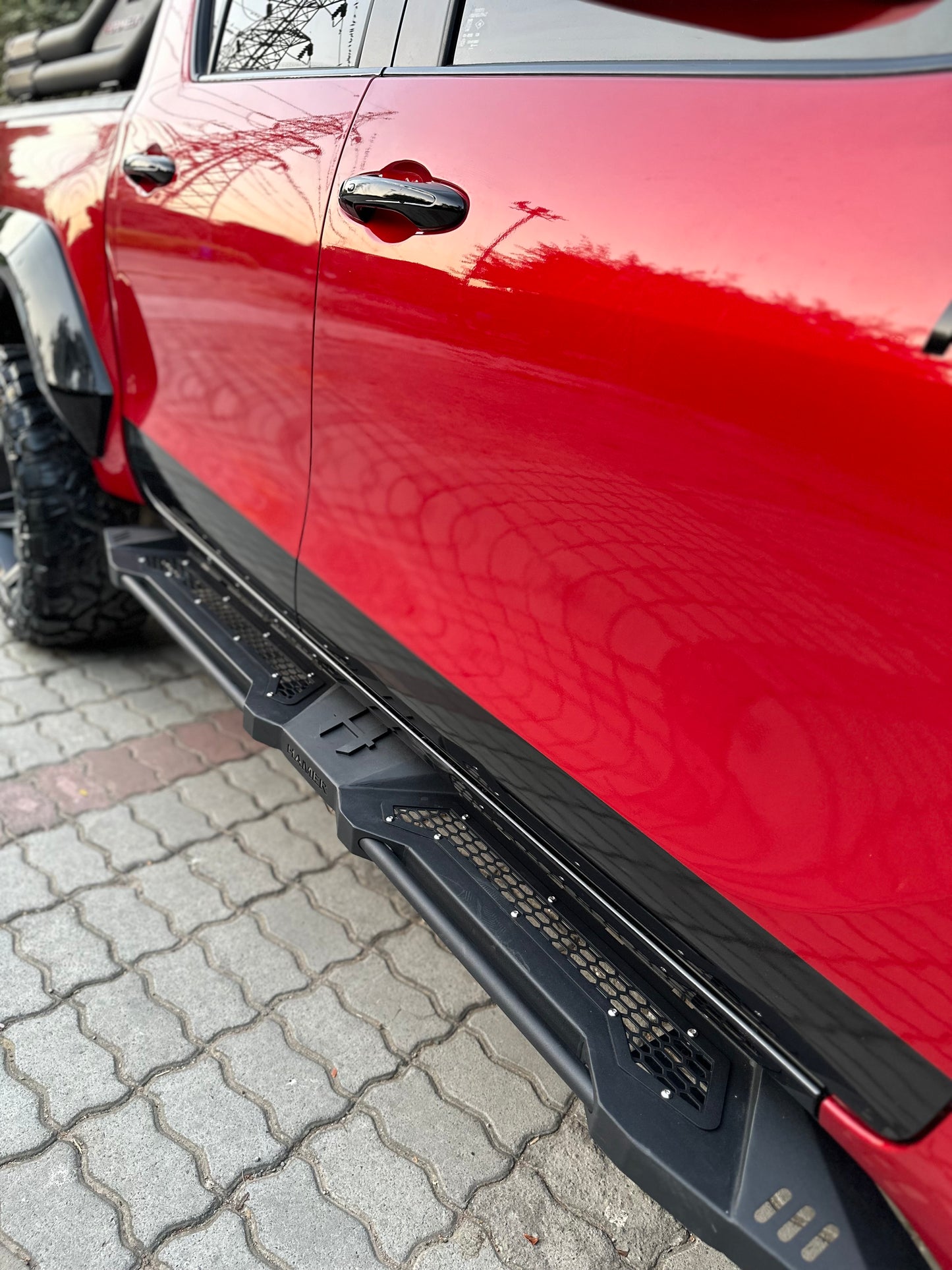 HILUX FOOT STEPS