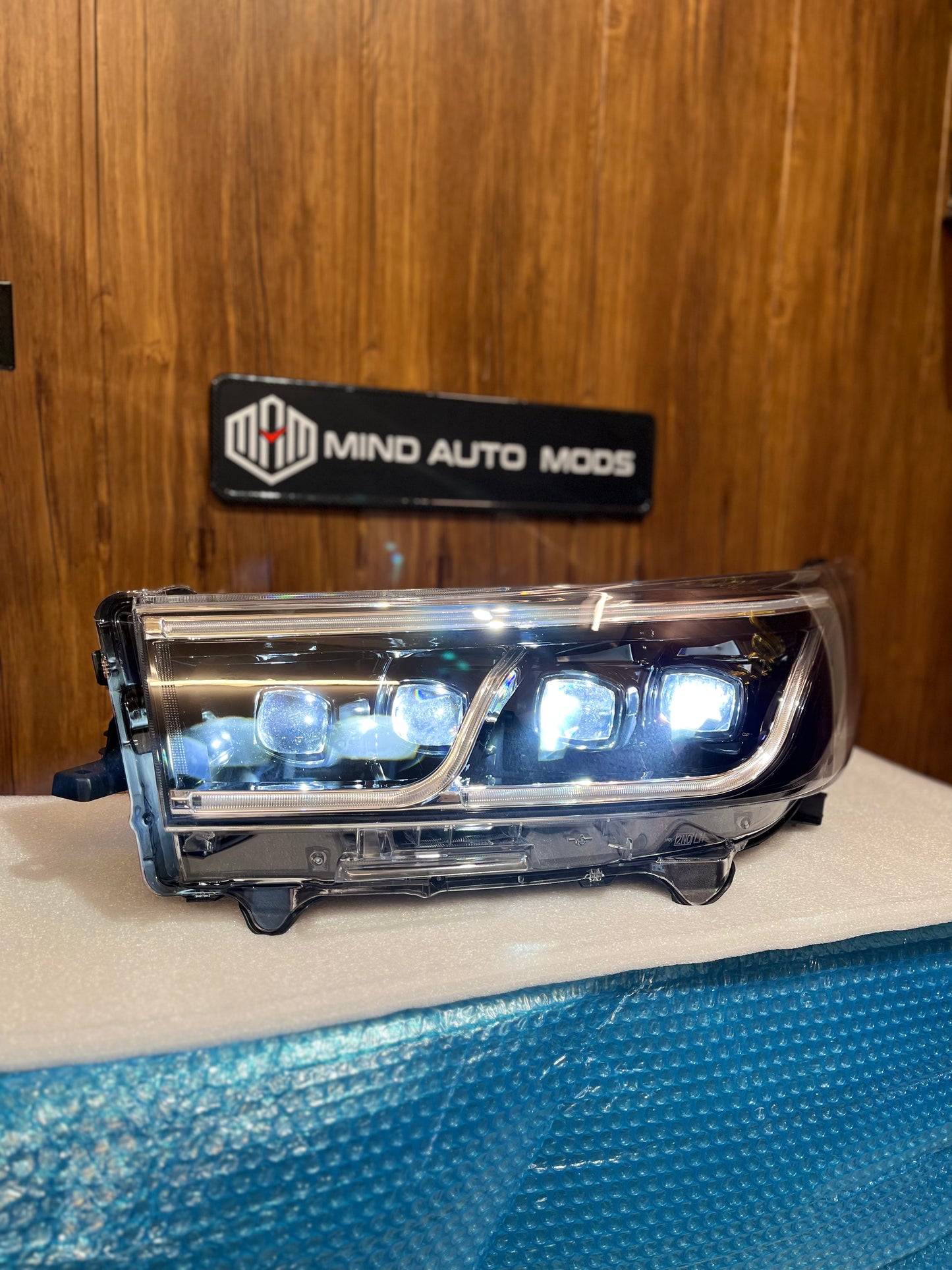 INNOVA CRYSTA (2016-20) BUGGATI STYLE HEAD LAMP