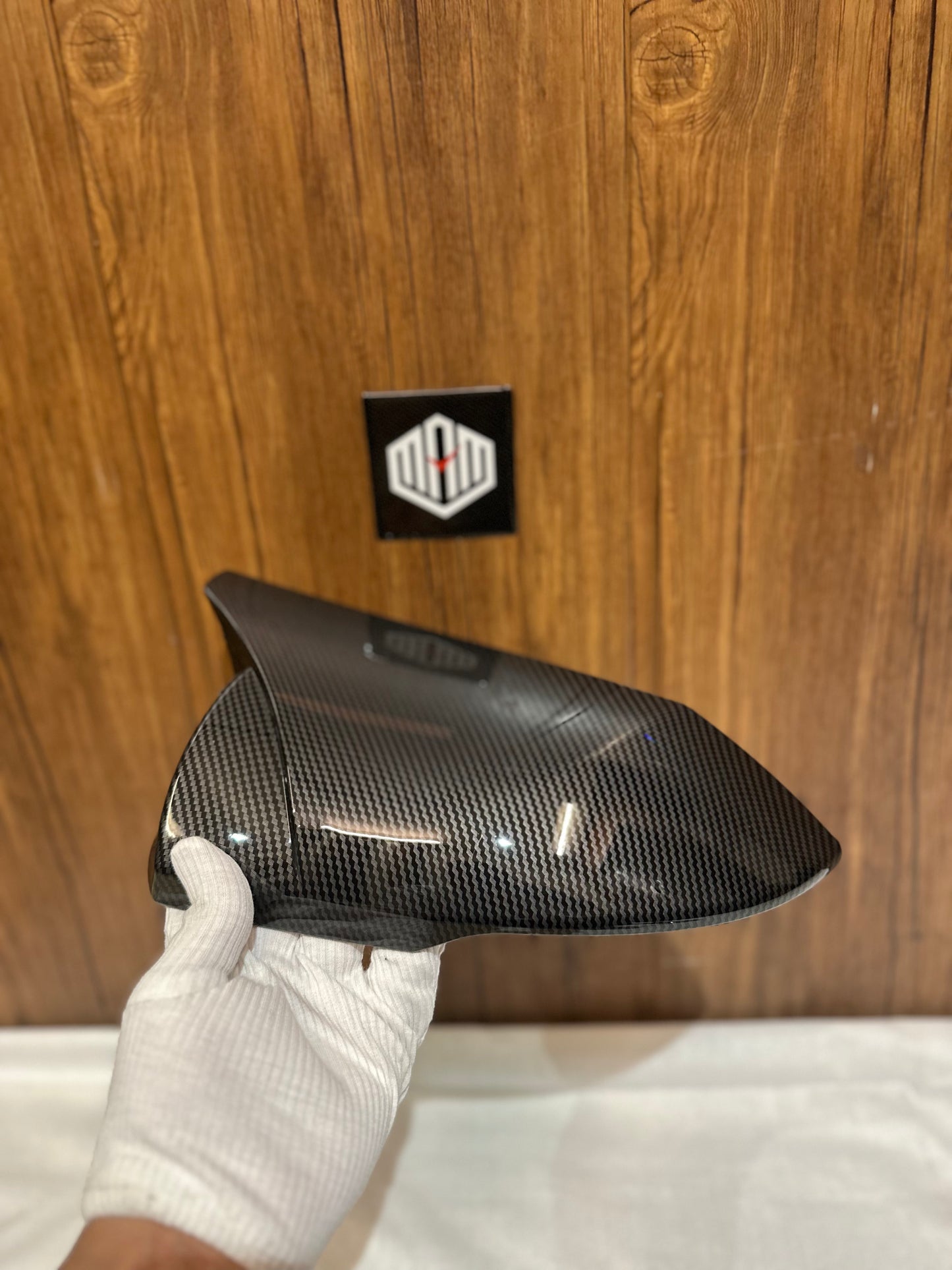VERNA 2025 (CF DIPPED) MIRROR CAPS