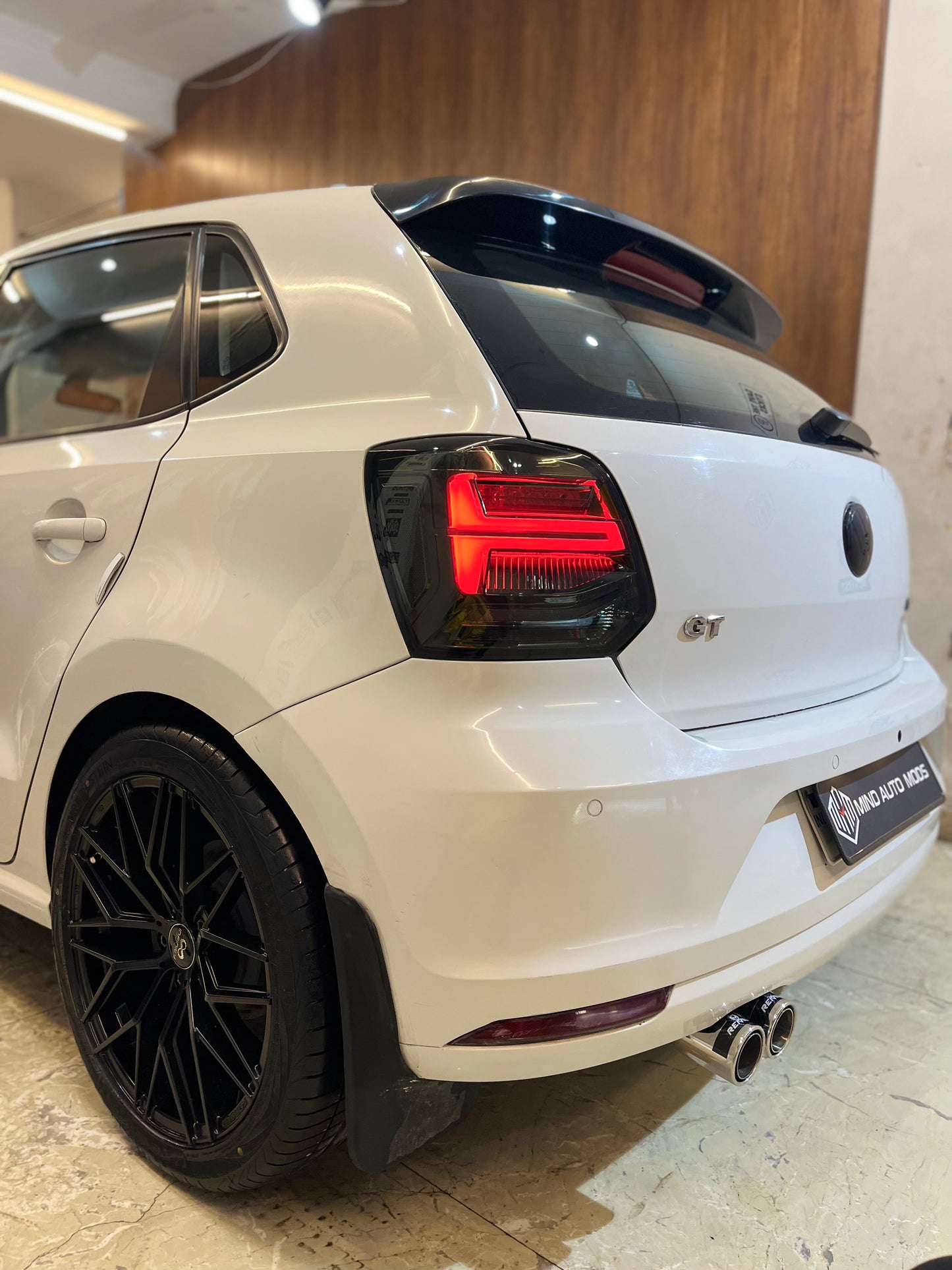 POLO (AUDI Q2) SMOKE LENS TAIL LAMP