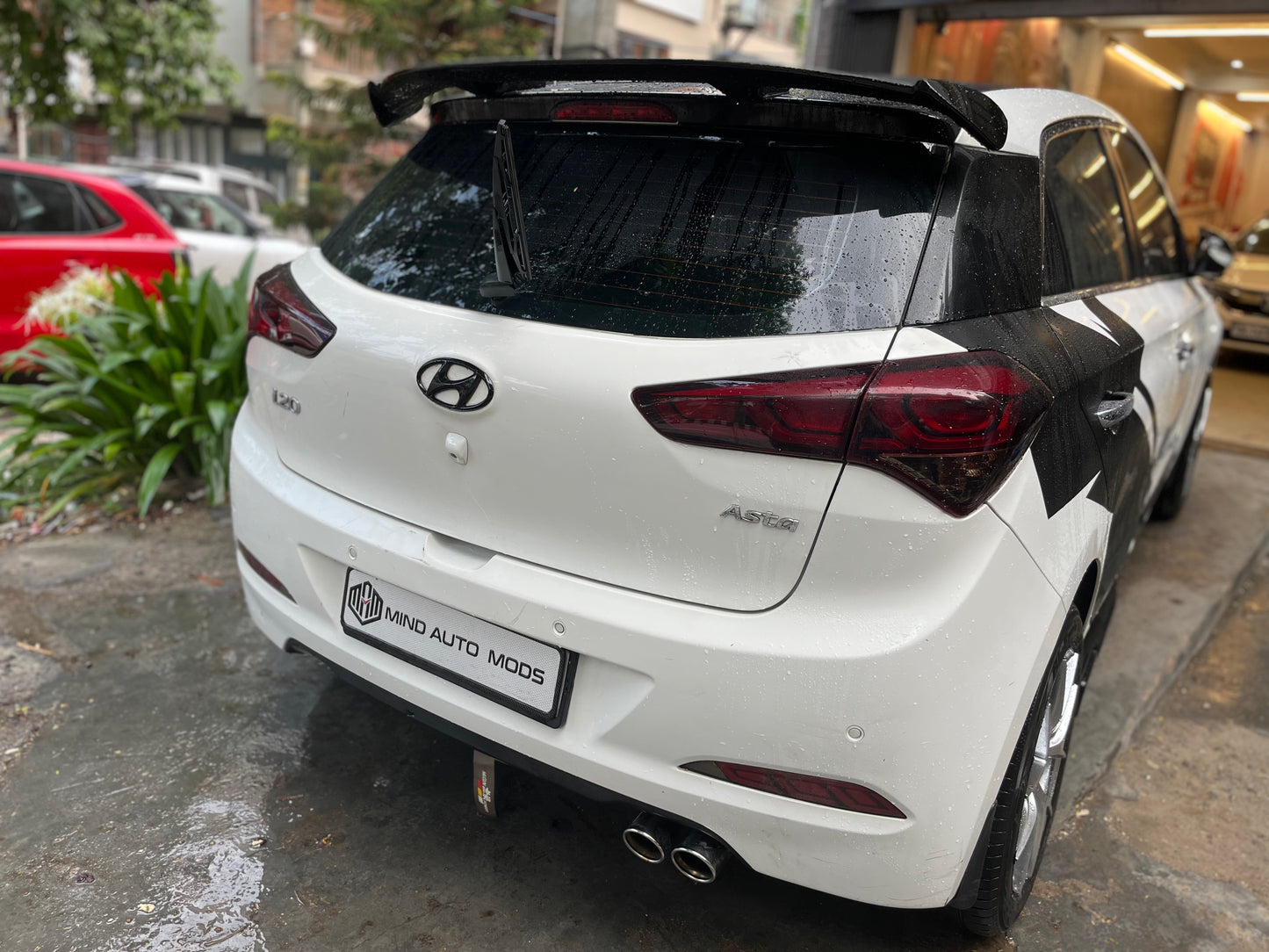 UNIVERSAL SLEEK ABS MONSTER SPOILER