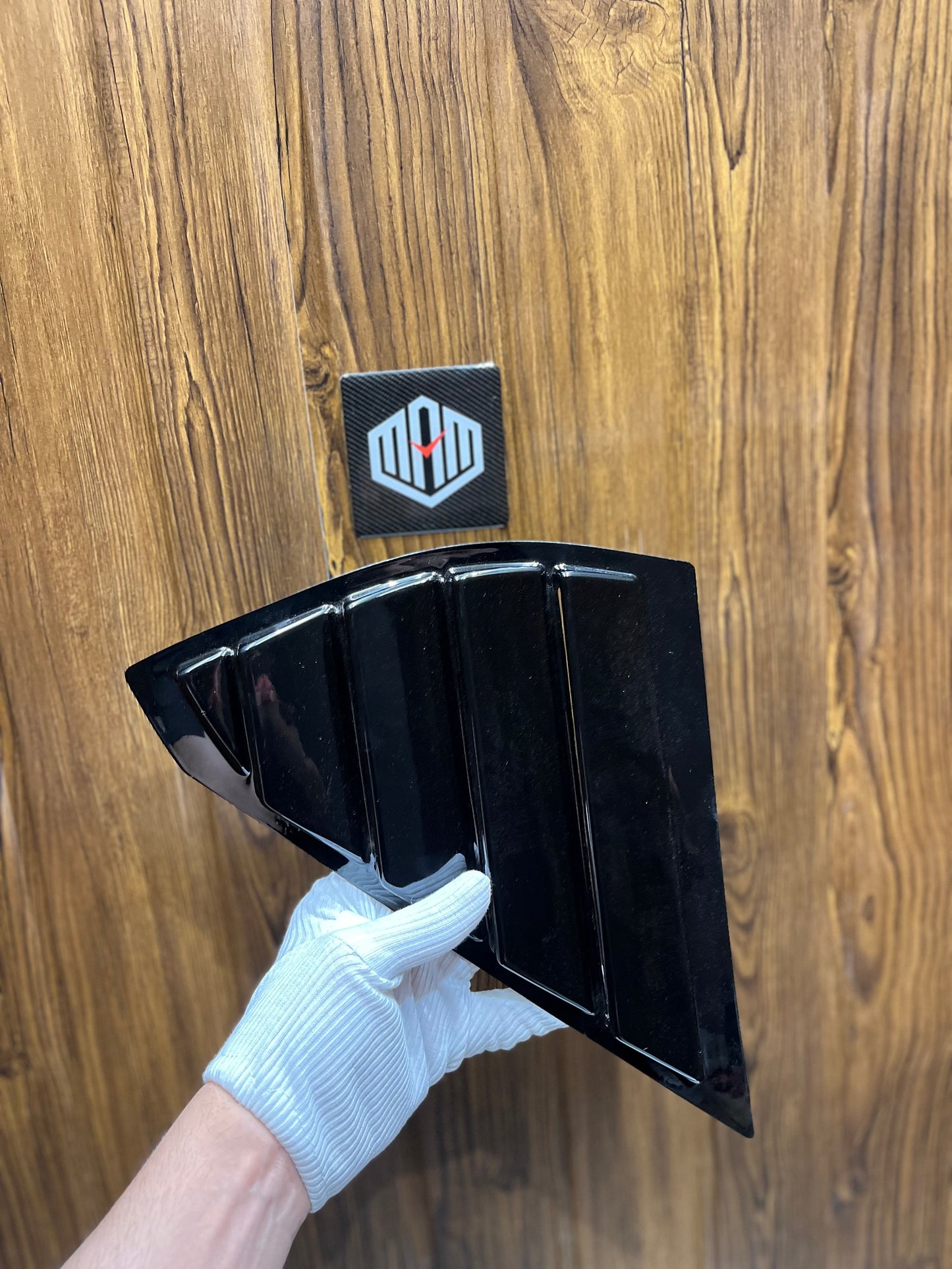 FRONX SIDE WINDOW LOUVER (BLACK)